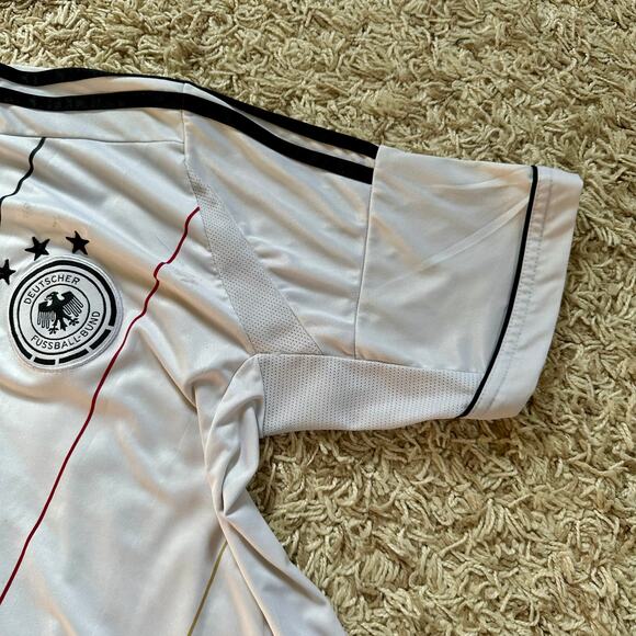 Germany Original Home Football Shirt Soccer Jersey Number #8 Ozil DFB Mens XL - Picture 5 of 12